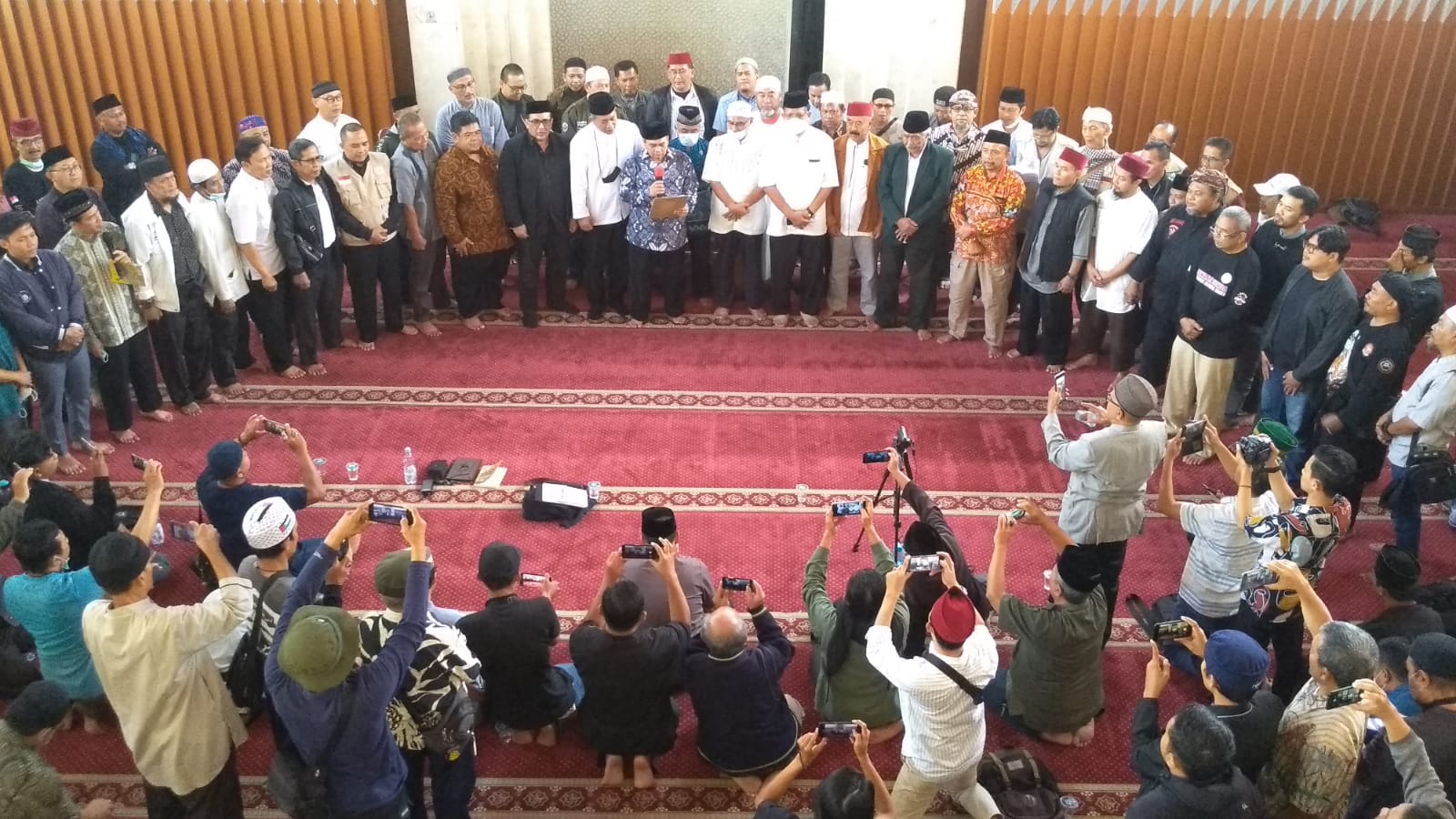 Jawa Barat Melawan Islamophobia